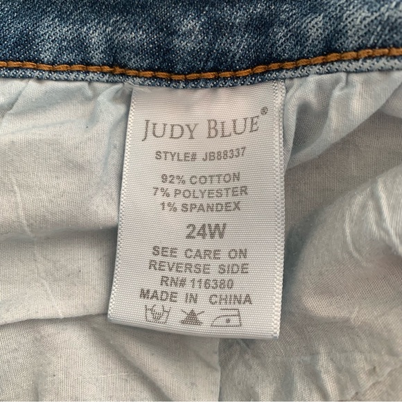 Judy Blue Boyfriend Fit High Waist Light Wash Jeans Size 24W - Picture 14 of 14